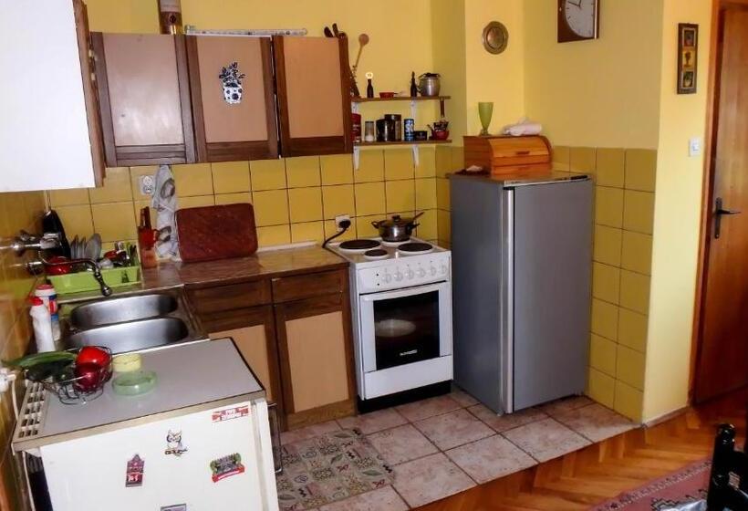 پانسیون Guest House Little Heaven