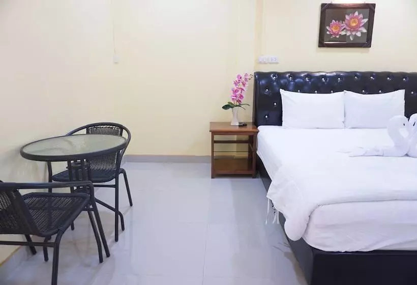 پانسیون Happy Resort Phang Nga