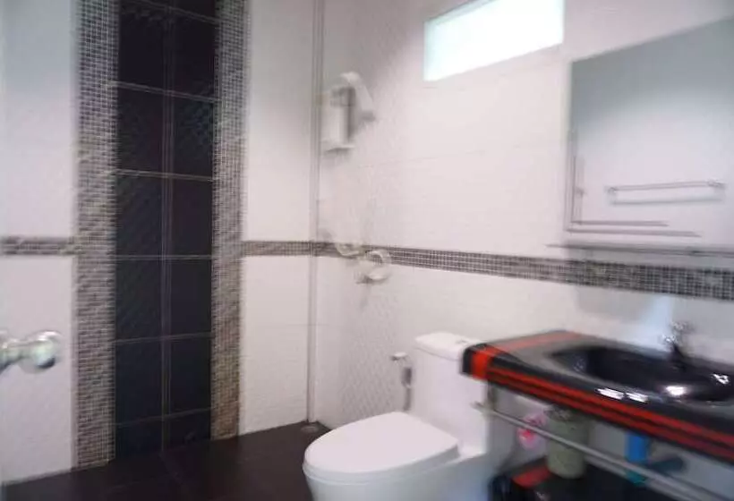 پانسیون Happy Resort Phang Nga