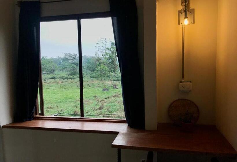 پانسیون Nuevo Oeste