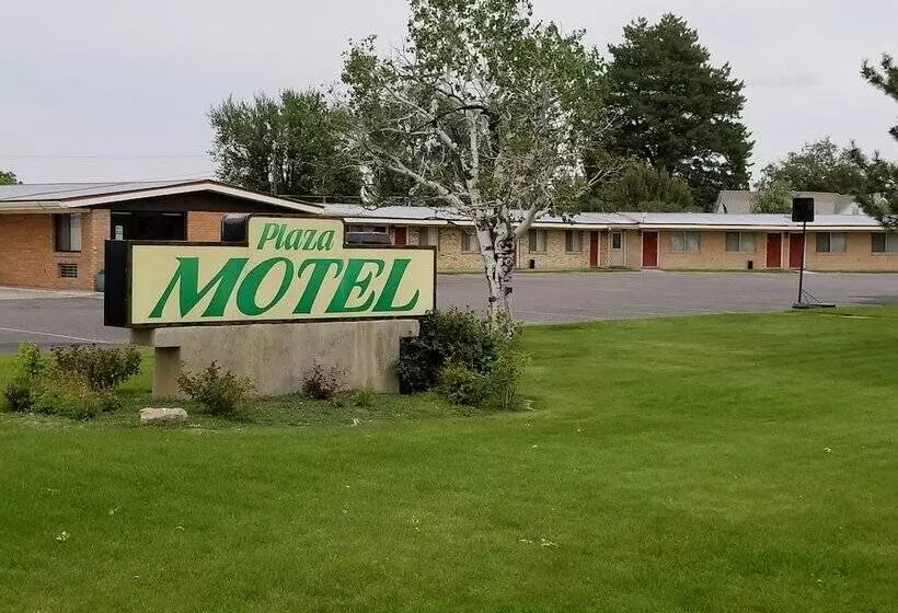 Plaza Motel