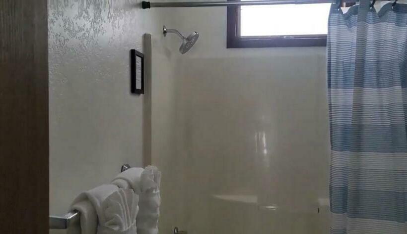 Rock Creek Mercantile & Motel