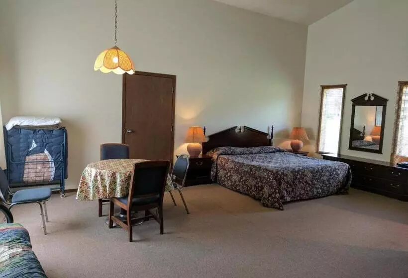 Rock Creek Mercantile & Motel