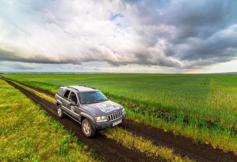 هاستل Chateau Napareuli