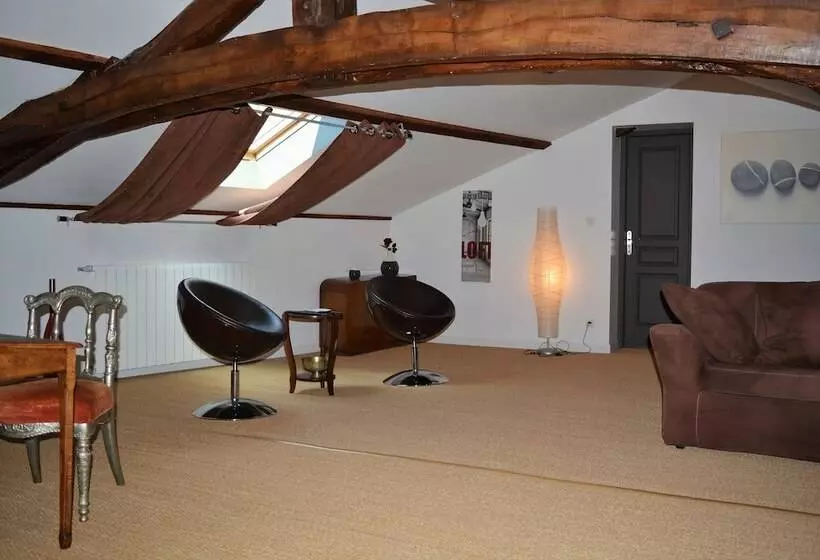 ベッドアンドブレックファースト Chambre D Hôtes La Cour Des Saligues