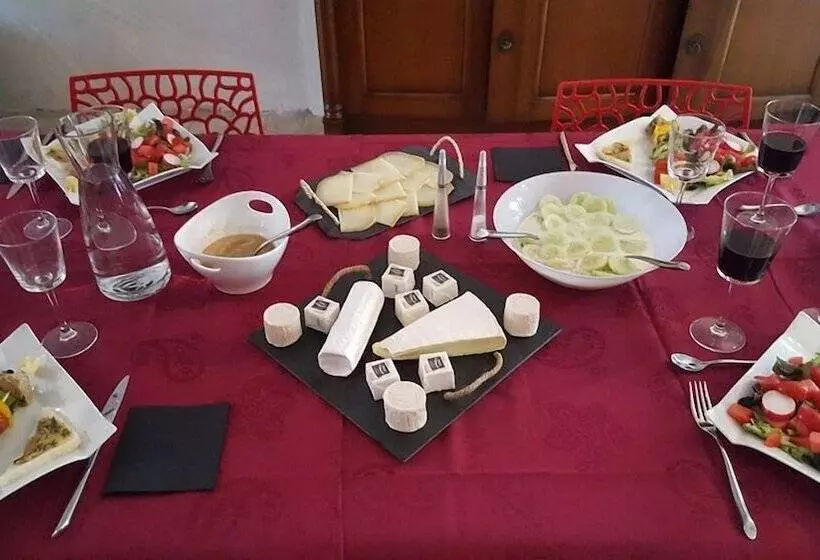 ベッドアンドブレックファースト Chambre D Hôtes La Cour Des Saligues