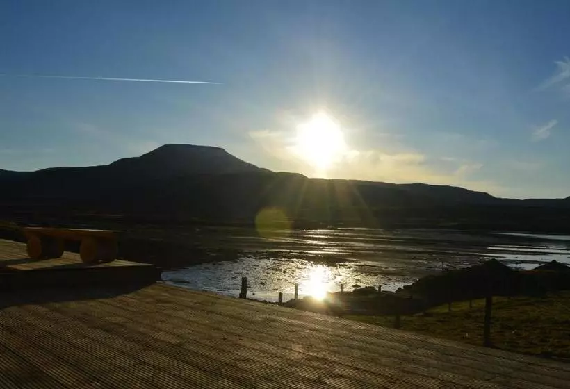 Aamiaismajoitus (B&B) The Tide