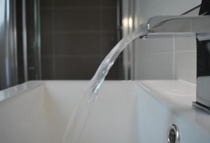 ベッドアンドブレックファースト The Tide