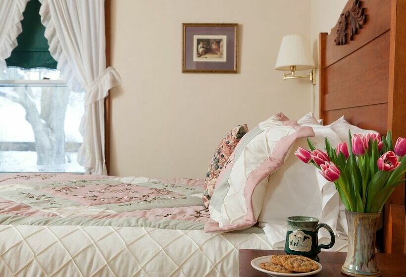 민박 The White Oak Inn