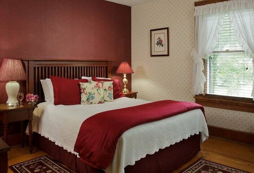 민박 The White Oak Inn