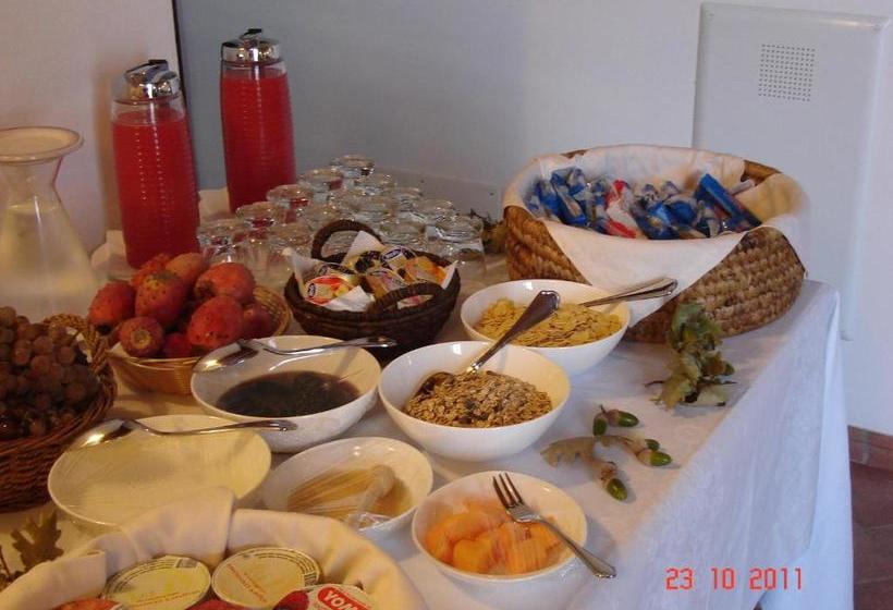 호텔 Agriturismo Podere Cirene