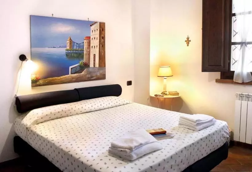 ホテル Agriturismo Podere Cirene