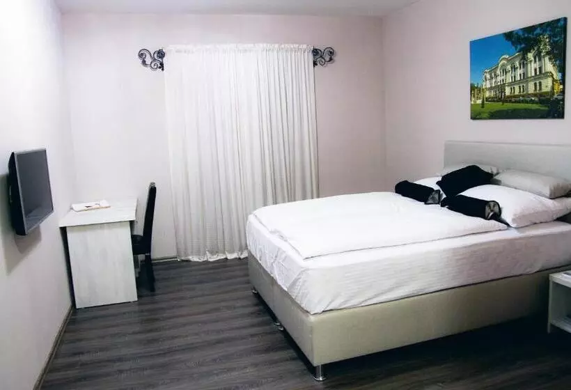 هتل Bakarni Lonac