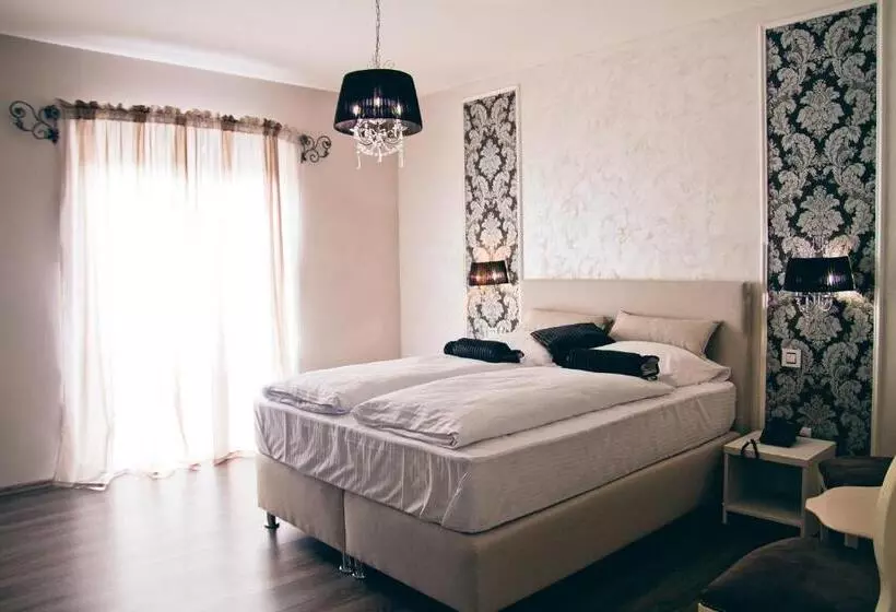 هتل Bakarni Lonac