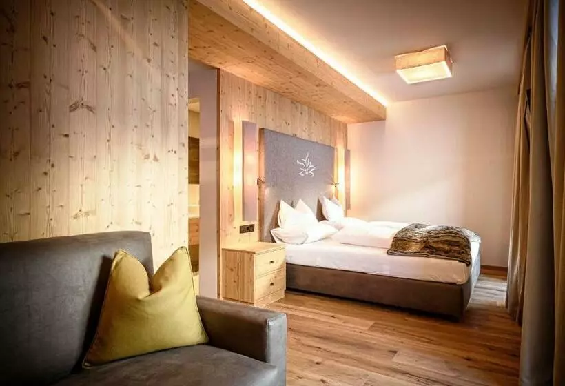 Hotelli & Chalets Edelweiss