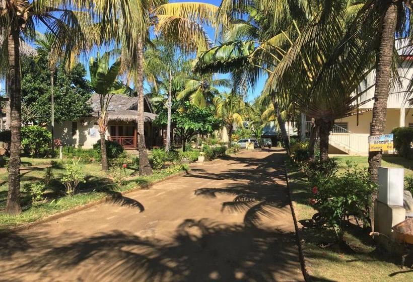 هتل Domaine Manga Be