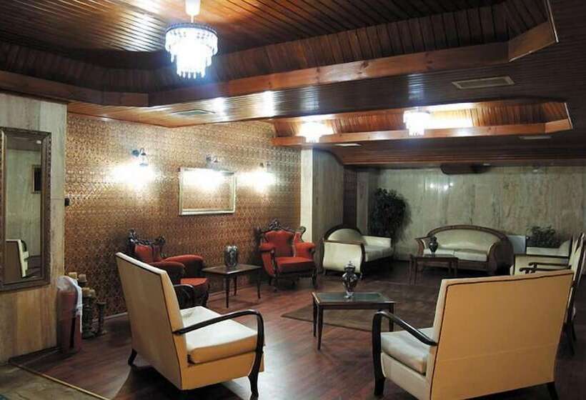 酒店 Family Resort