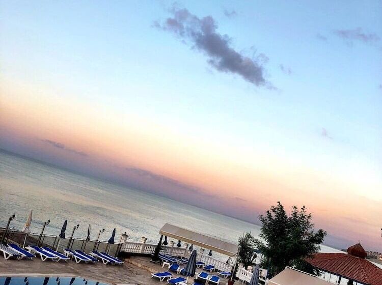 酒店 Family Resort