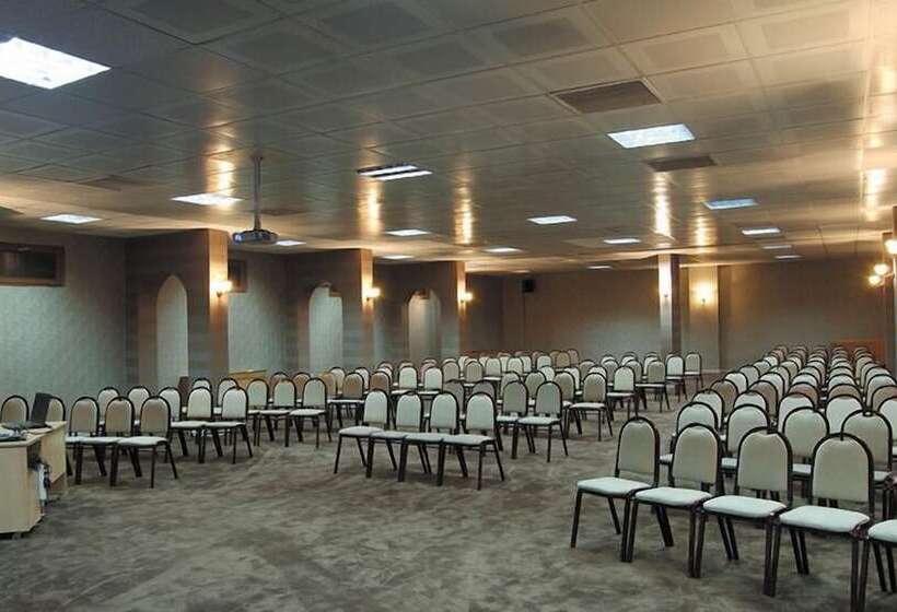 酒店 Family Resort