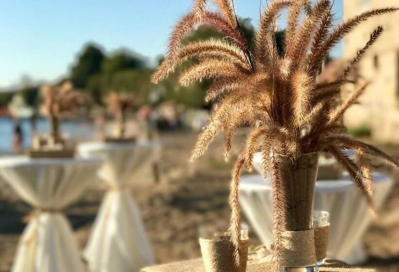 酒店 Family Resort