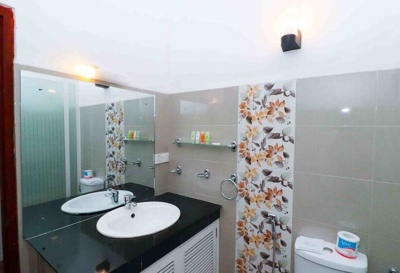 בית מלון כפרי Thuruliya