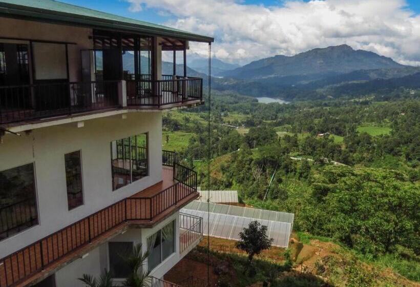 בית מלון כפרי Thuruliya