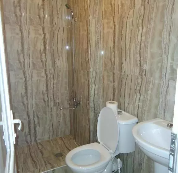 پانسیون Gios Guest House