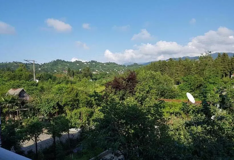 پانسیون Gios Guest House