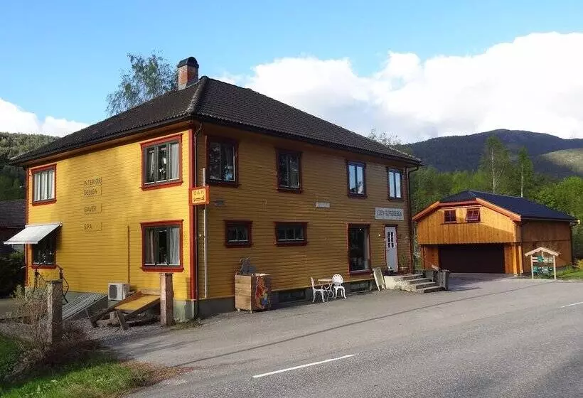 ペンション Solheim Overnatting