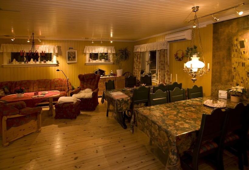 פנסיון Solheim Overnatting