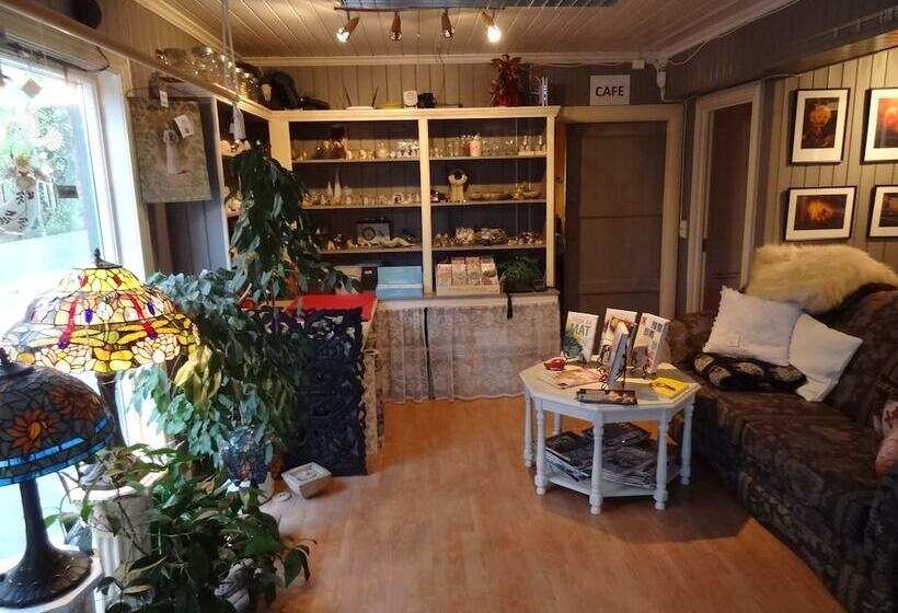 פנסיון Solheim Overnatting