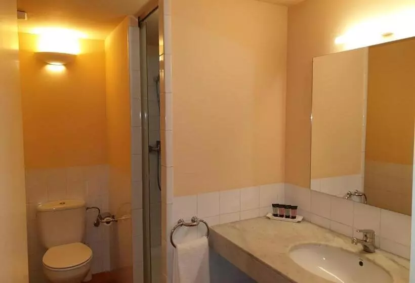 Retkeilymaja Santuari Mare De Déu Del Mont Restaurant Hostatgería