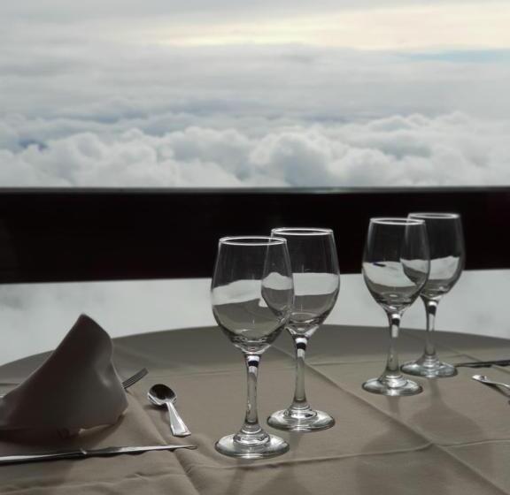 Общежитие Santuari Mare De Déu Del Mont Restaurant Hostatgería