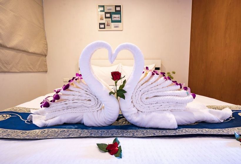 Capital O890 The Royal Bay View Villas