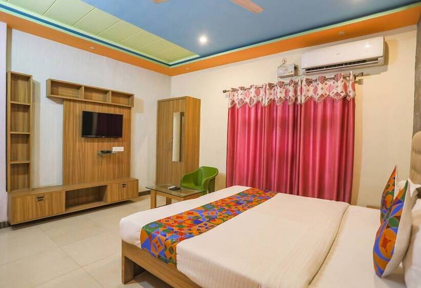 هتل Fabexpress Kriti Green