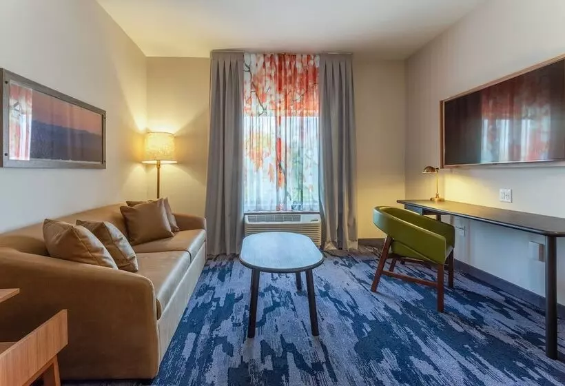 ホテル Fairfield Inn & Suites Franklin