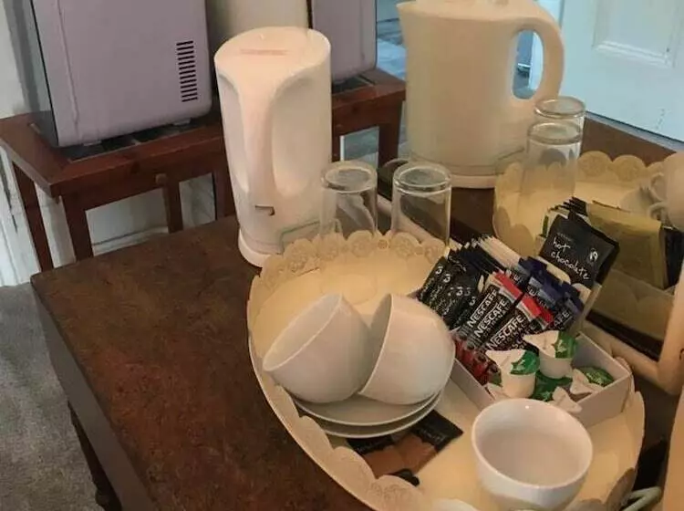 ベッドアンドブレックファースト West End Lodge