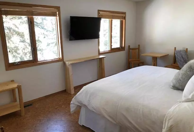 Cascade Court Bed And Breakfast