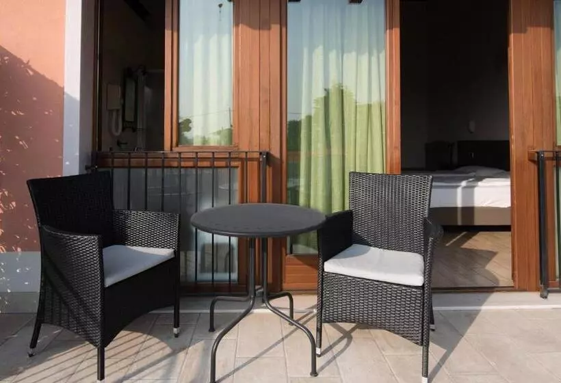 هتل Agriturismo Al Bor
