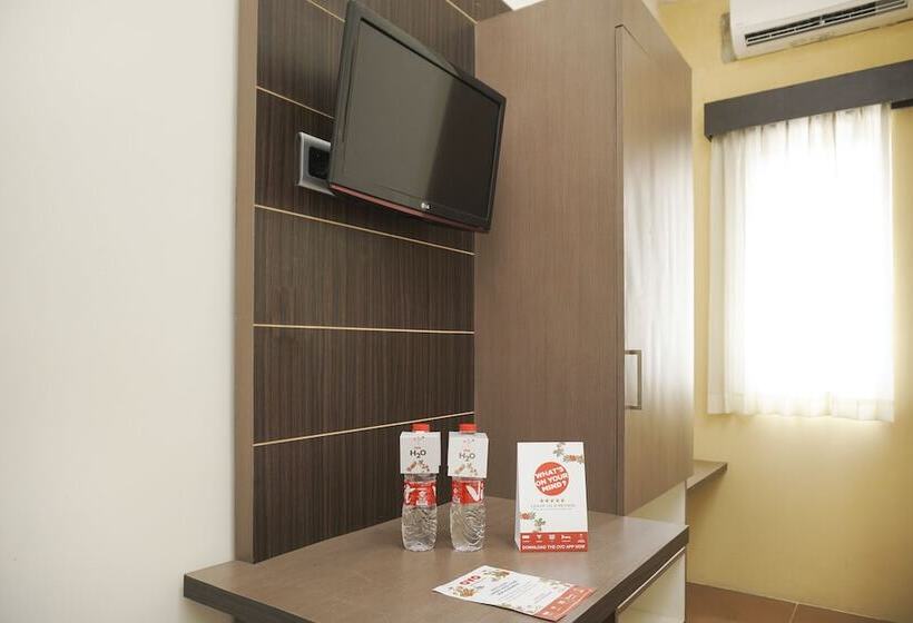 호텔 Reddoorz Syariah At Namira