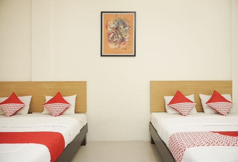 호텔 Reddoorz Syariah At Namira