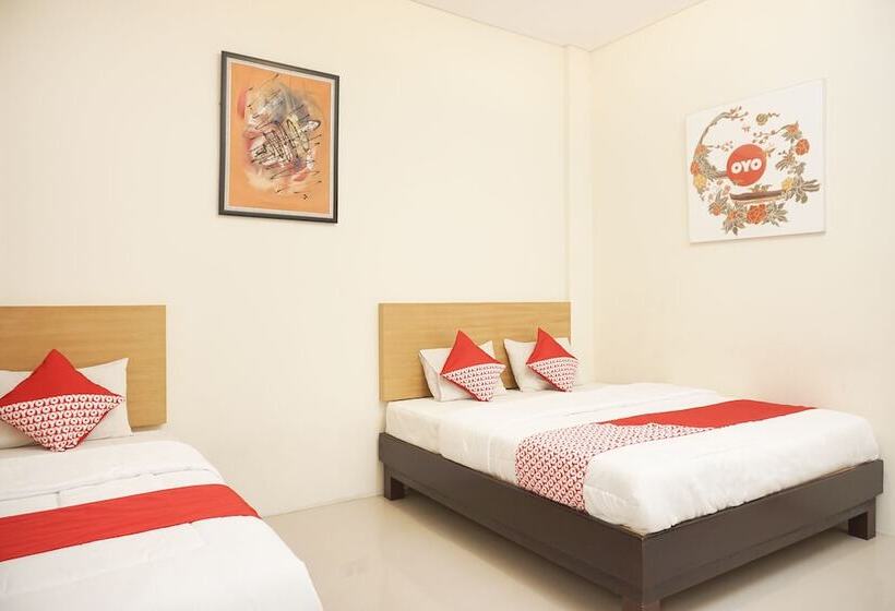 호텔 Reddoorz Syariah At Namira