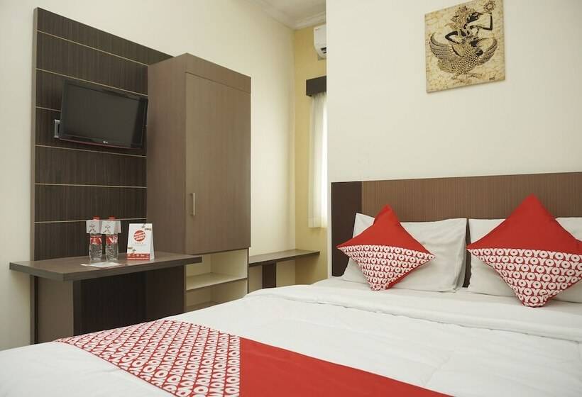 호텔 Reddoorz Syariah At Namira