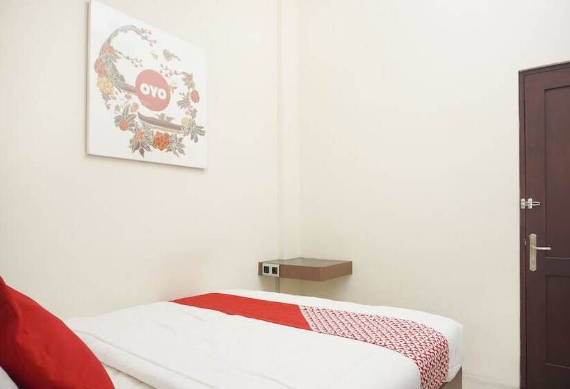 호텔 Reddoorz Syariah At Namira