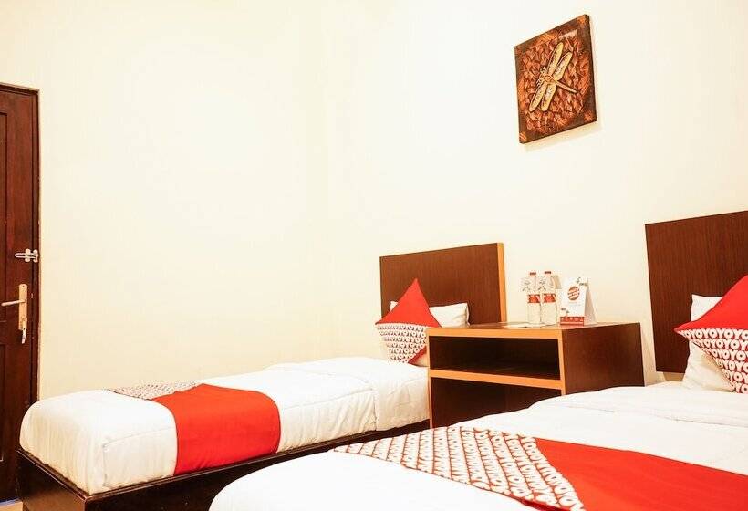 호텔 Reddoorz Syariah At Namira