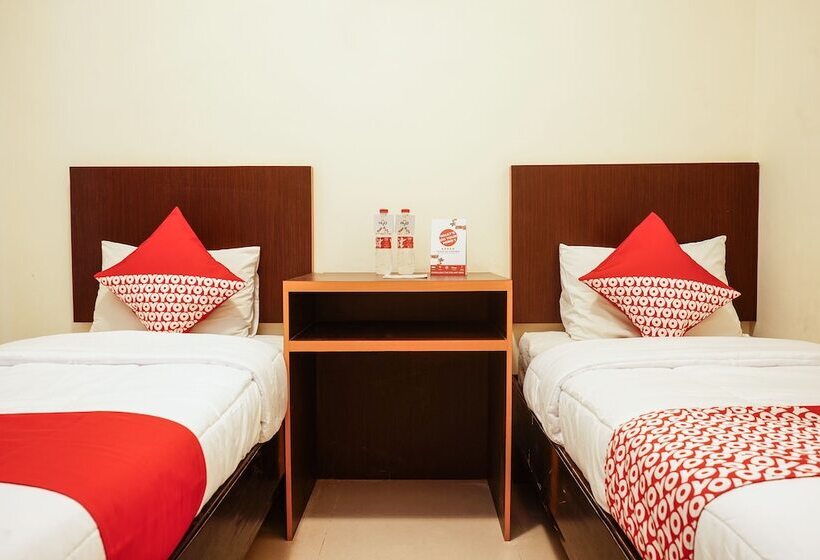 호텔 Reddoorz Syariah At Namira