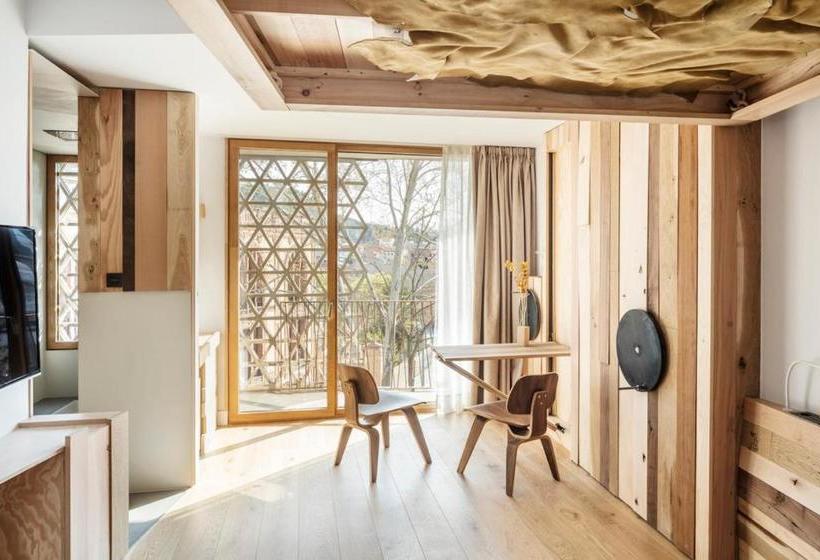 ホテル Somiatruites