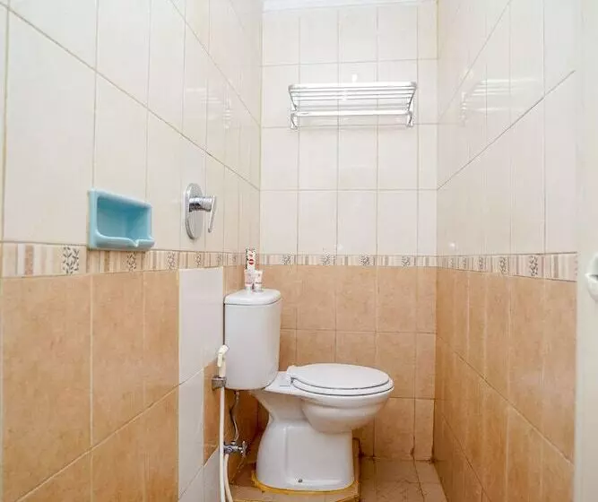 Oyo 448 Hotel Central