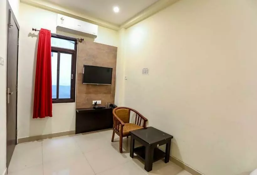 Fabhotel Bliss Inn