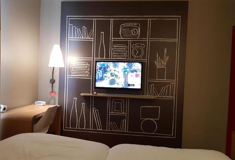 בית מלון כפרי Ibis Cahors